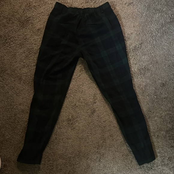 Hot topic, medium, plaid pattern with green and navy blue - Picture 2 of 3